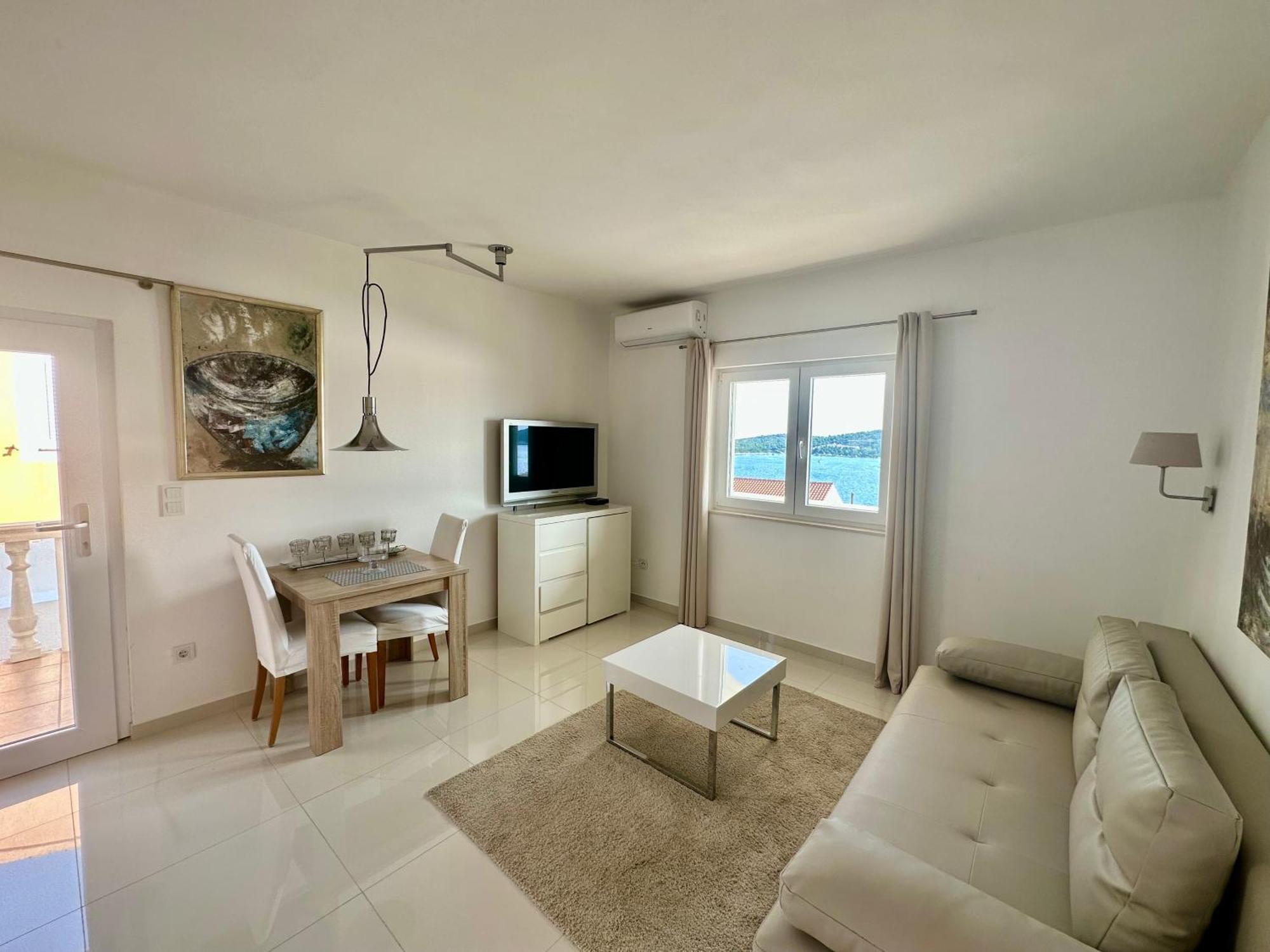 Villa Perla Тисно Экстерьер фото