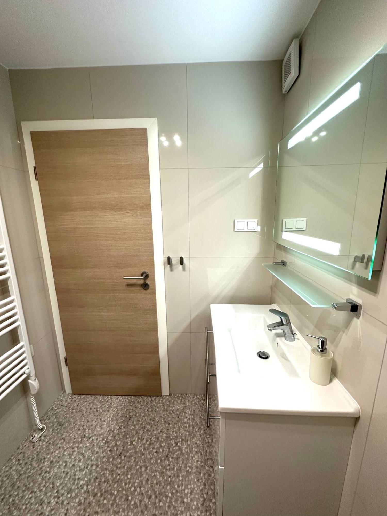 Villa Perla Тисно Экстерьер фото