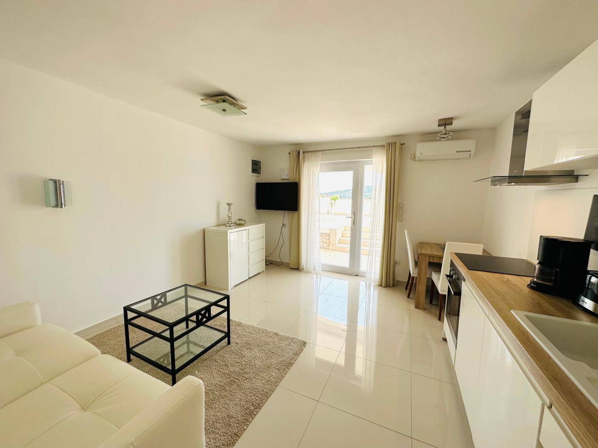 Villa Perla Тисно Экстерьер фото